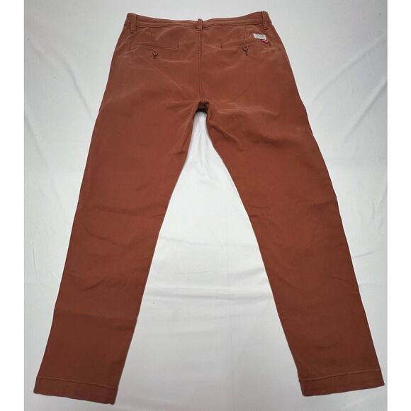 Levis XX Chino Men's Standard Taper Faded Red Chino Pants - Size 33x28 - Picture 2 of 9